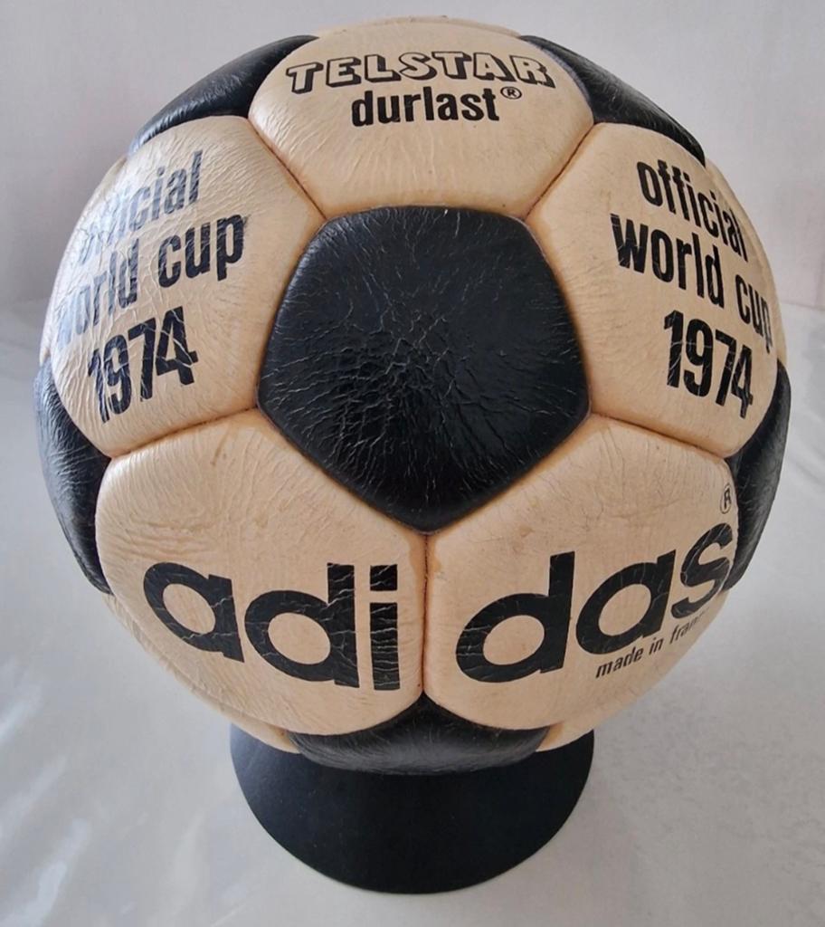 Adidas Telstar Durlast Wk 1974 Made in France, Sport en Fitness, Voetbal, Maat XL, Ophalen of Verzenden, Zo goed als nieuw, Bal