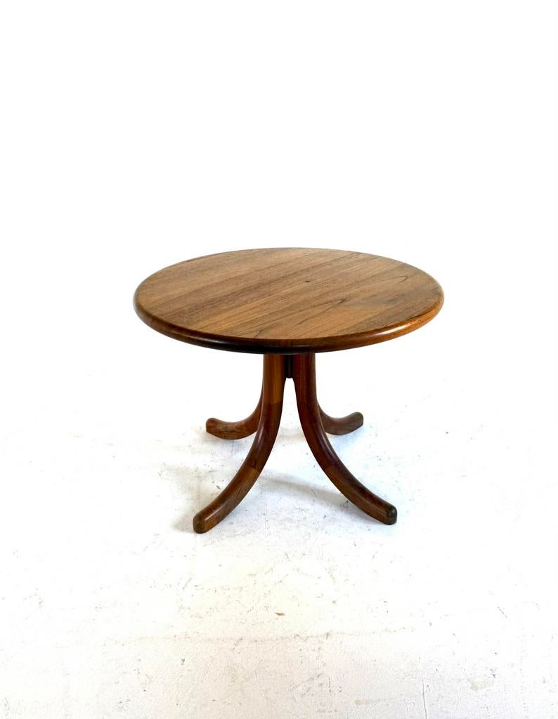Vintage Deense teakhouten salontafel, Arebbo Møbler ‘70, 50 tot 100 cm, Vintage retro buisframe design rotan webbing papercord deens