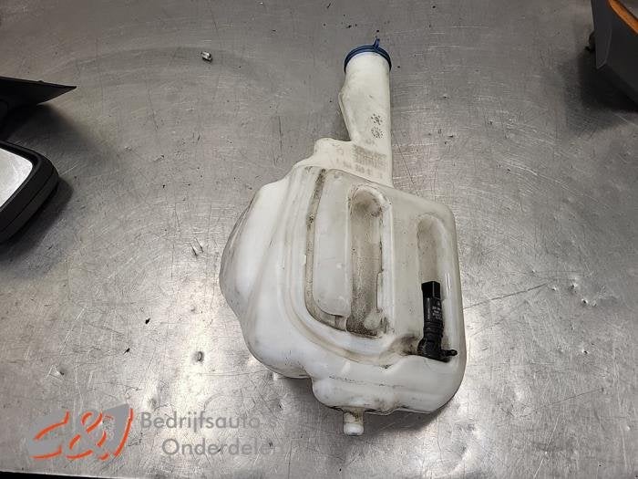 Ruitensproeiertank voor van een Volkswagen Crafter, Gebruikt, -, Volkswagen, -
