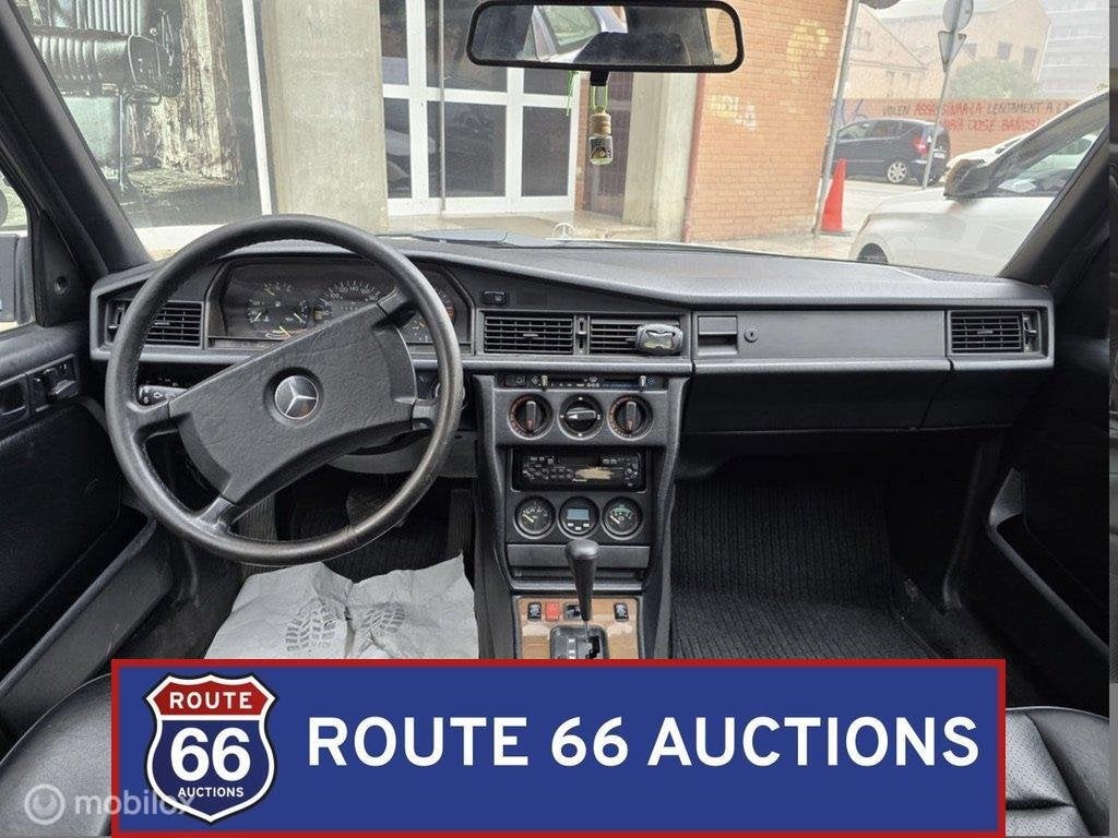 Mercedes-Benz 190 E 2.5-16 | 1989 | Route 66 Auctions, Auto's, Overige carrosserieën, Zwart, Mercedes-Benz, Bedrijf