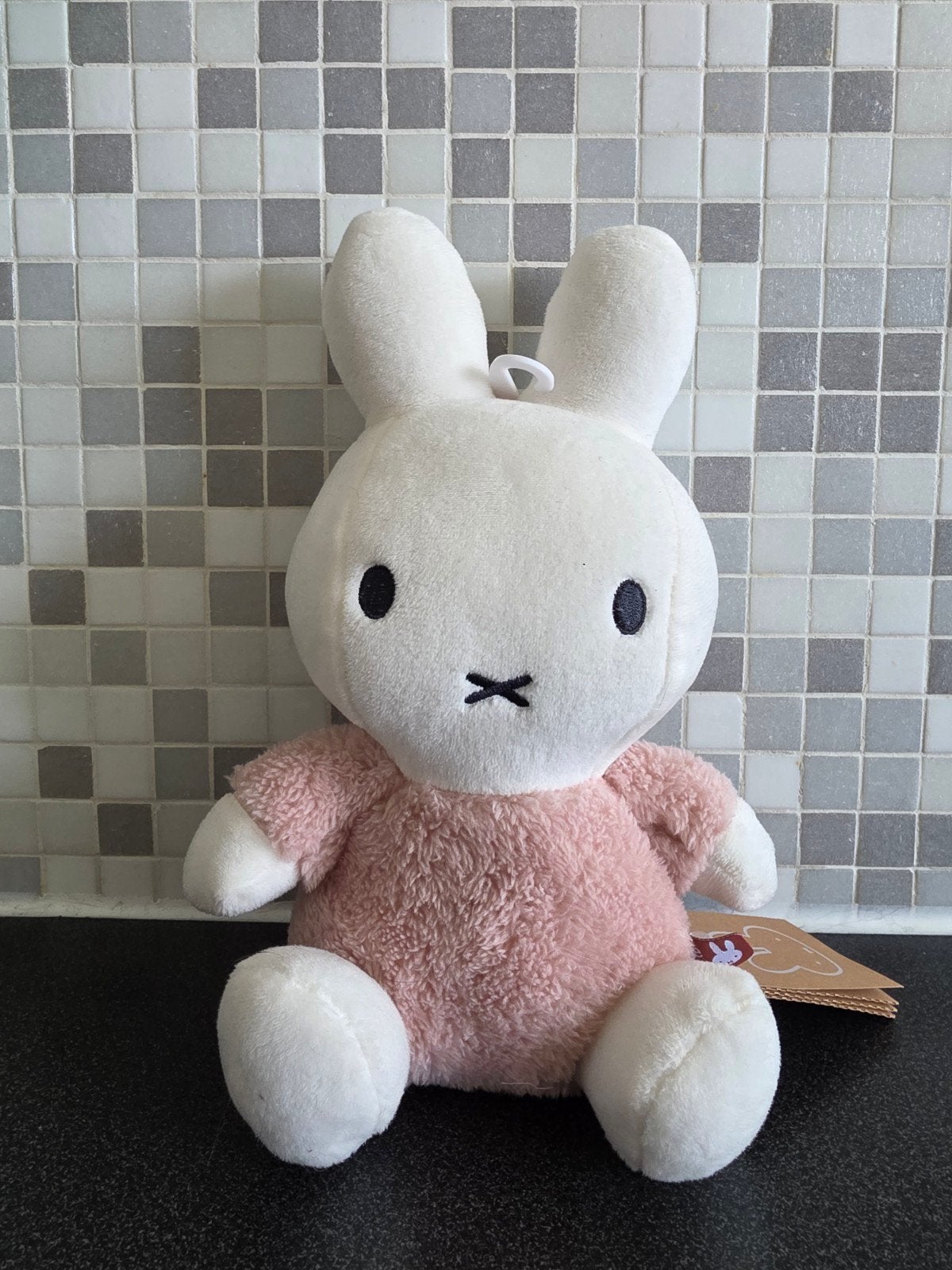 Fluffy Nijntje knuffel 24cm, Ophalen of Verzenden, Zo goed als nieuw, Konijn