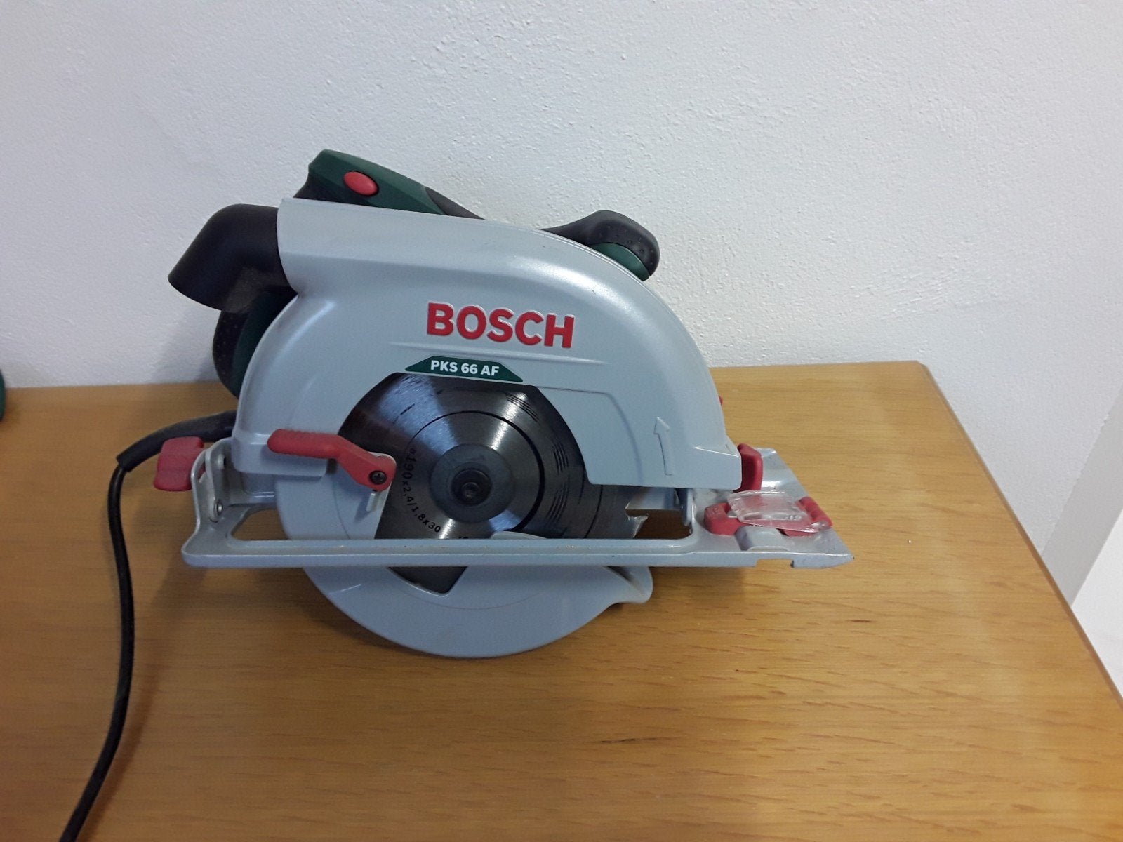 Bosch cirkelzaag pks 66 af, Ophalen, Cirkelzaag, Zo goed als nieuw, 30 tot 70 mm
