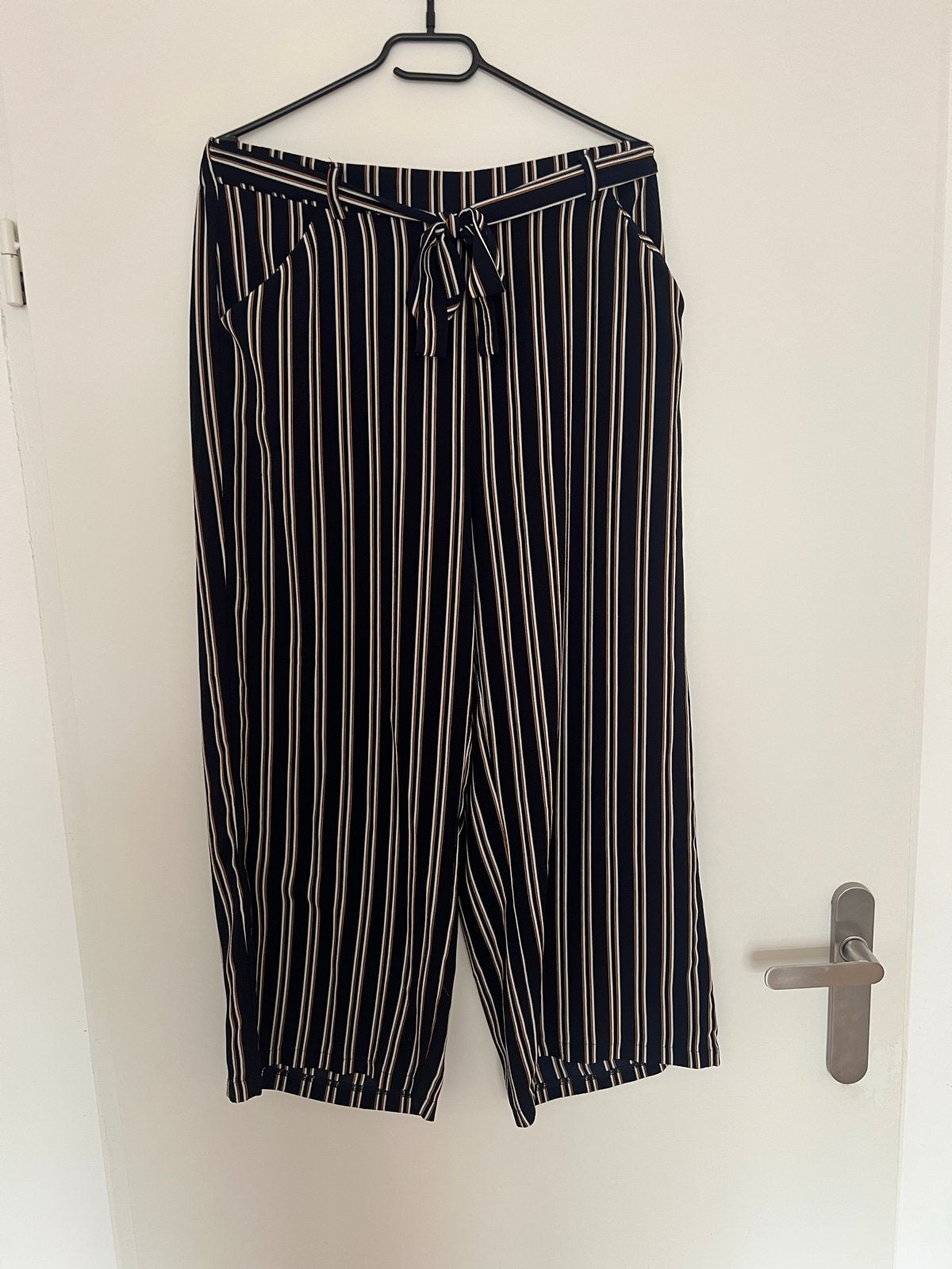 Pieces gestreepte broek maat XL, Kleding | Dames, Zwart, Maat 46/48 (XL) of groter, Ophalen of Verzenden, Driekwart