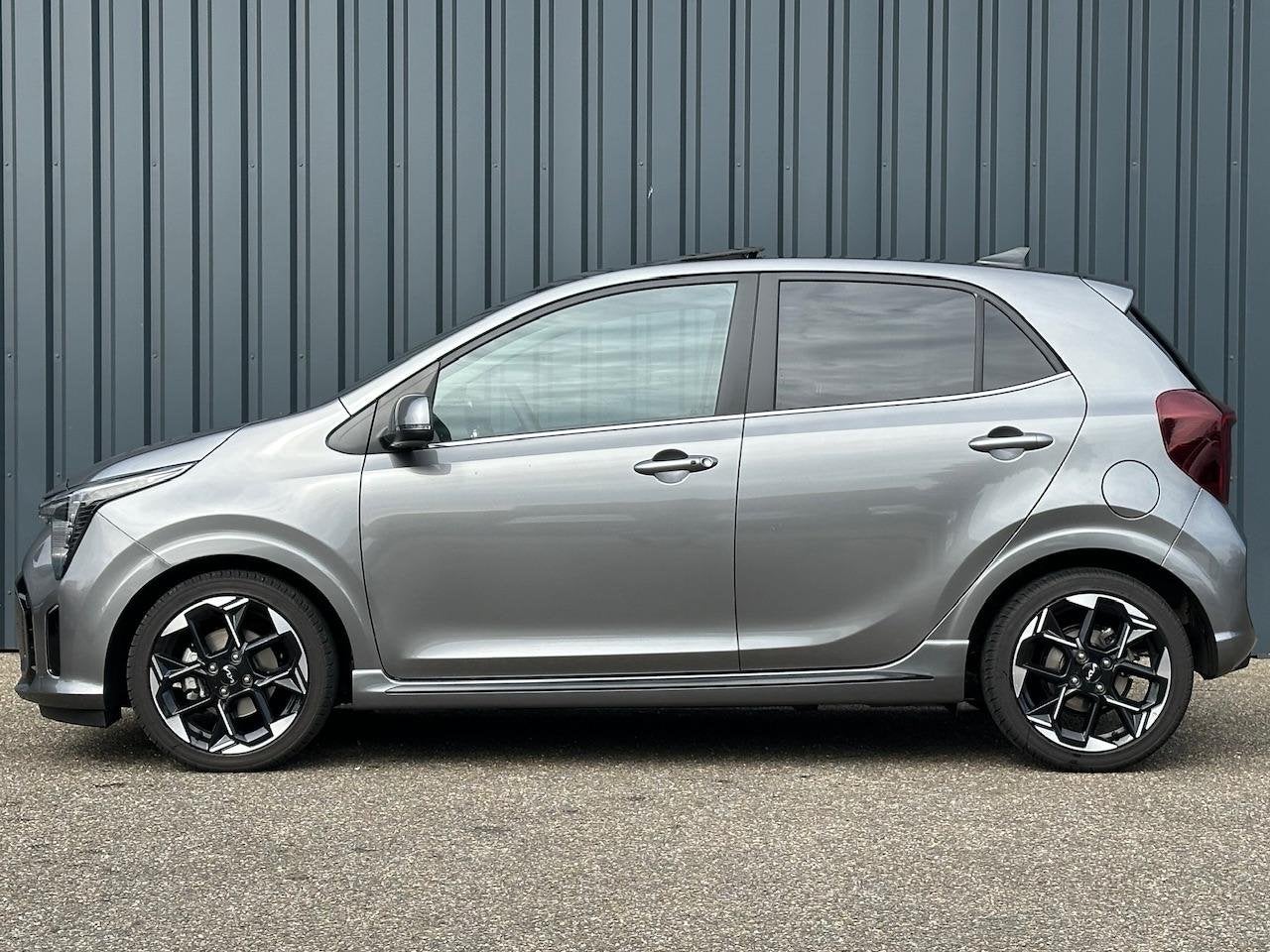 Kia Picanto GT-Line I Schuifkanteldak I Stoel/Stuurverwarmin, Voorwielaandrijving, Stof, 4 stoelen, Origineel Nederlands