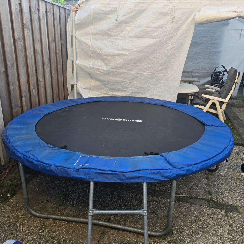Trampoline met veiligheid zwarte net erbij 240 cm, Ophalen of Verzenden, Zo goed als nieuw