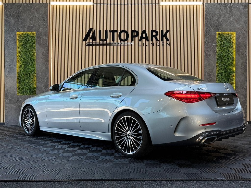 Mercedes-Benz C-klasse 180 AMG Line GARANTIE|CAMERA|DODEHOEK, Automaat, 4 cilinders, Alcantara, Bedrijf