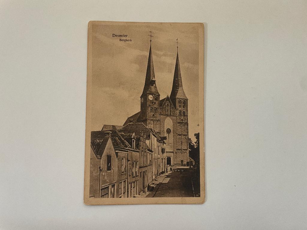 D745 Oude ansichtkaart Deventer : Bergkerk 1922, Verzamelen, Ophalen of Verzenden, 1920 tot 1940, Gelopen, Overijssel