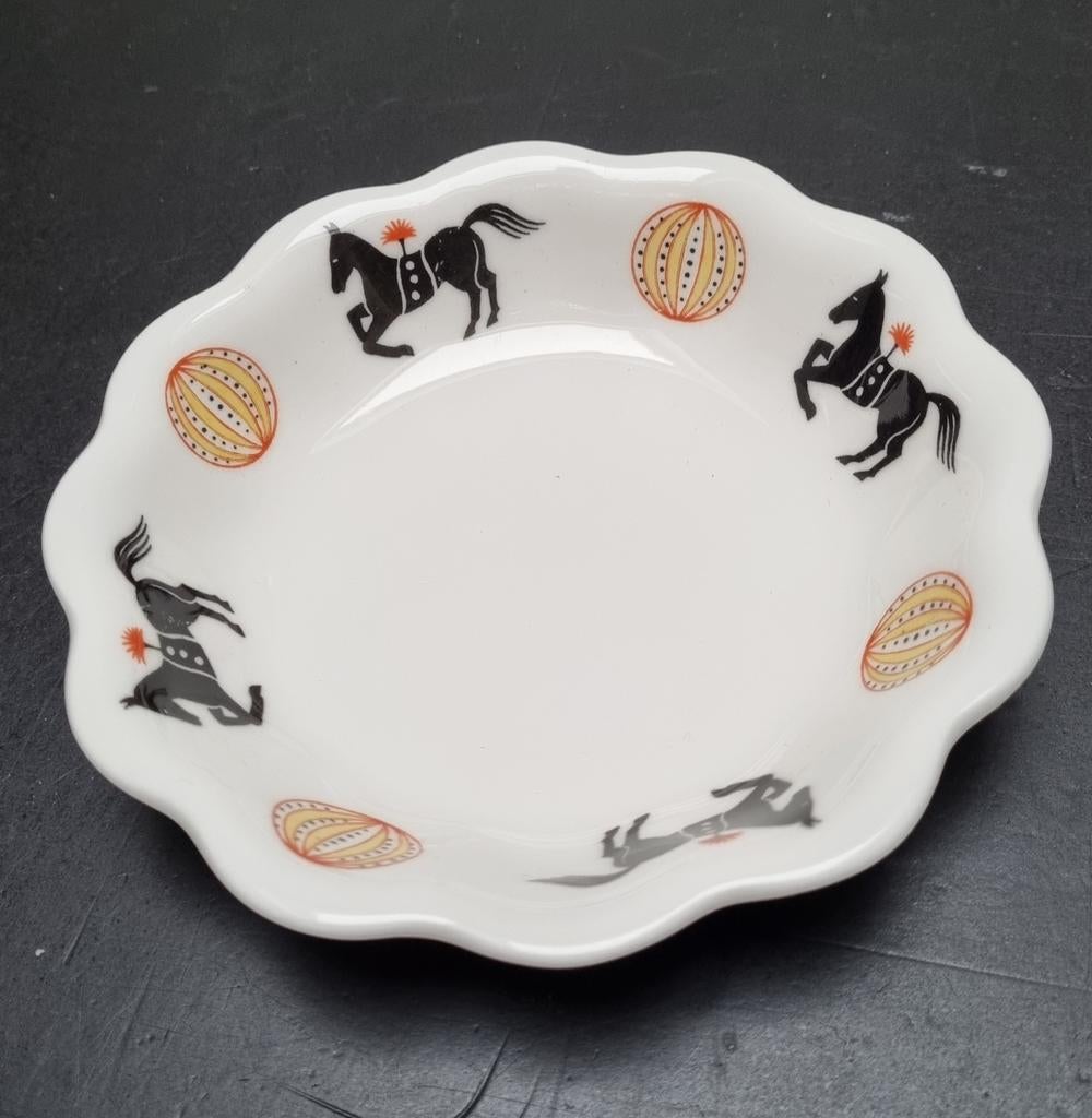 Wedgwood Big Top Peter Wall schaaltje 13,5 cm - Kwadraat, Ophalen of Verzenden
