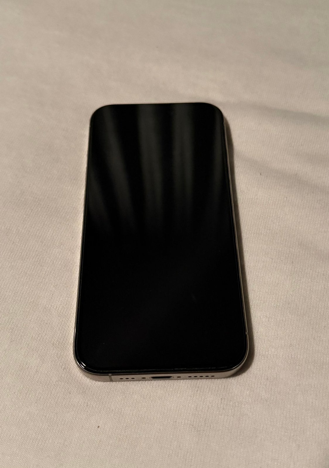 Foto 5 van iPhone 15 Pro 256GB – 90% batterij – zeer nette staat