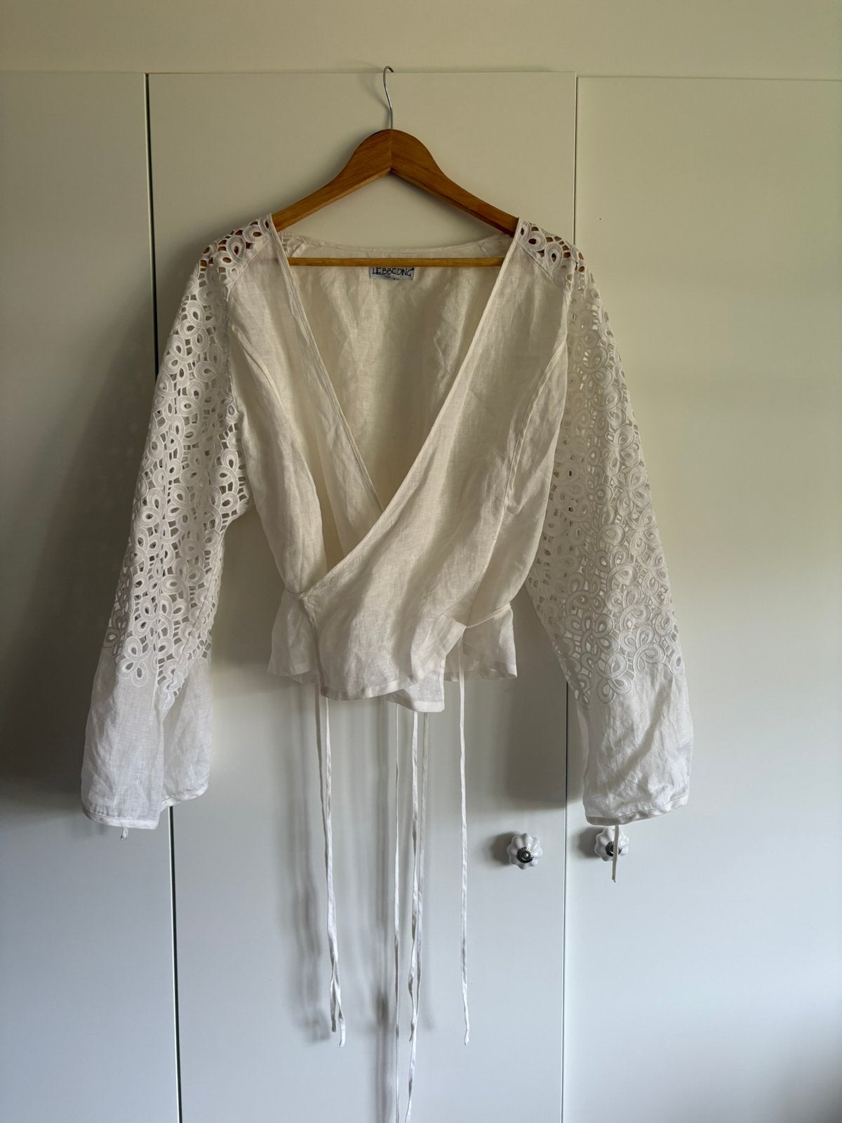 Hebbeding wikkelblouse maat 1, Ophalen of Verzenden, Zo goed als nieuw, Maat 38/40 (M), Wit