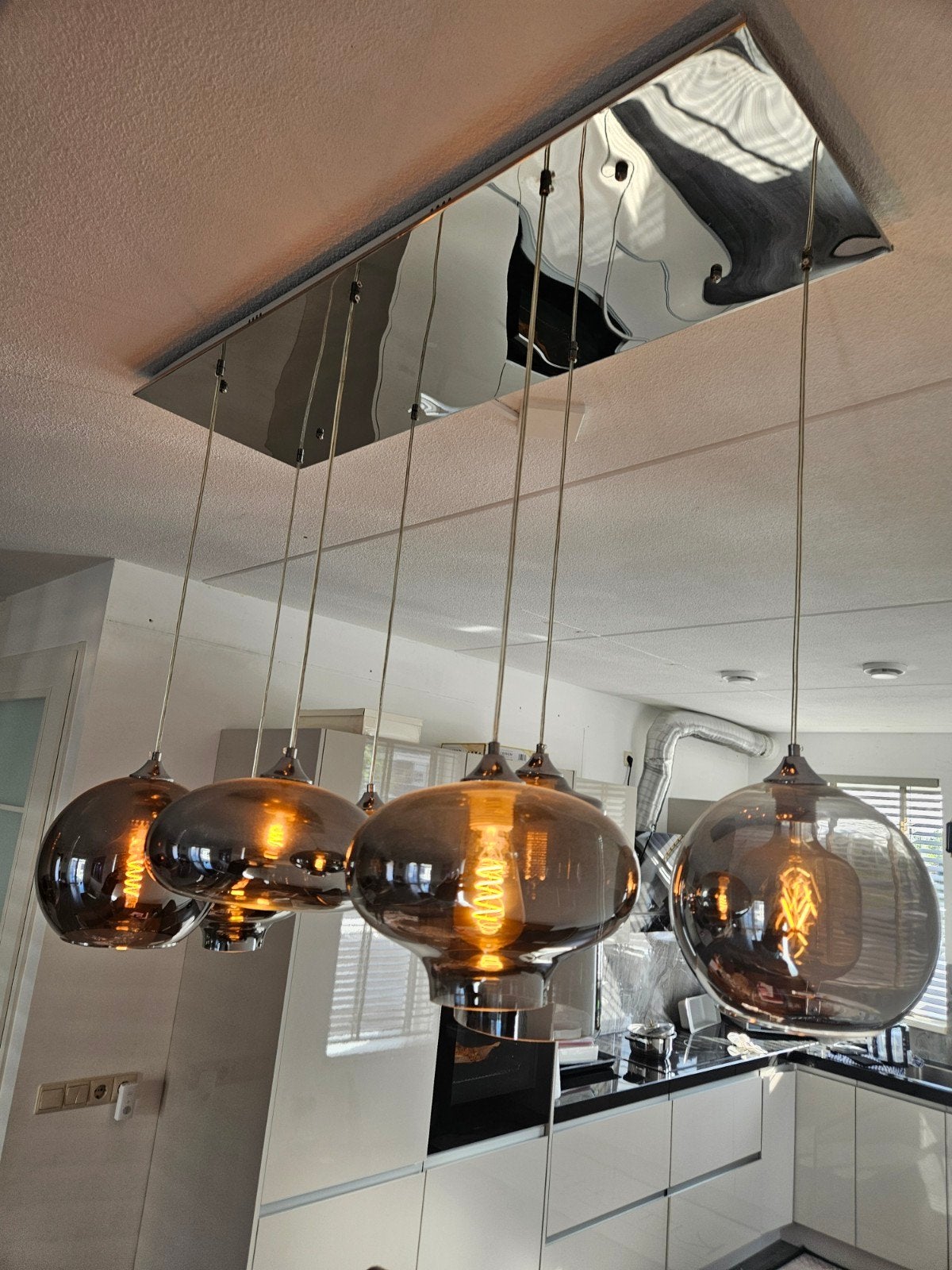luxe hanglamp met 7 grote rookglazen bollen, Ophalen, Zo goed als nieuw, Glas