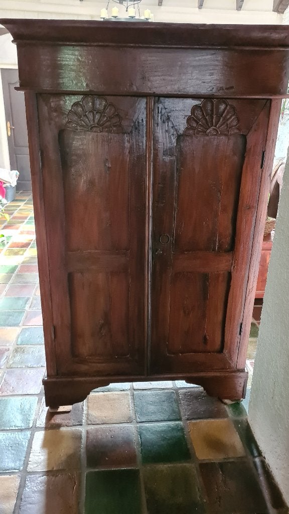 Authentieke antieke indo-teak koloniale kledingkast, Ophalen