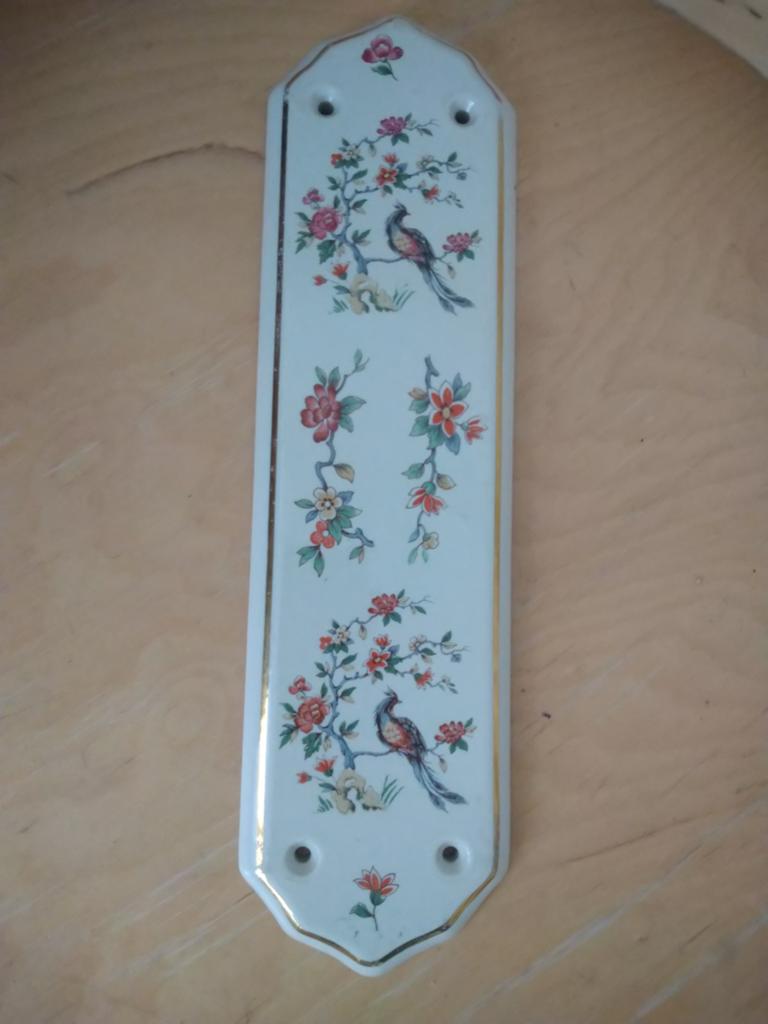 Porseleinen deurplaat met vogels en bloemen, Ophalen of Verzenden