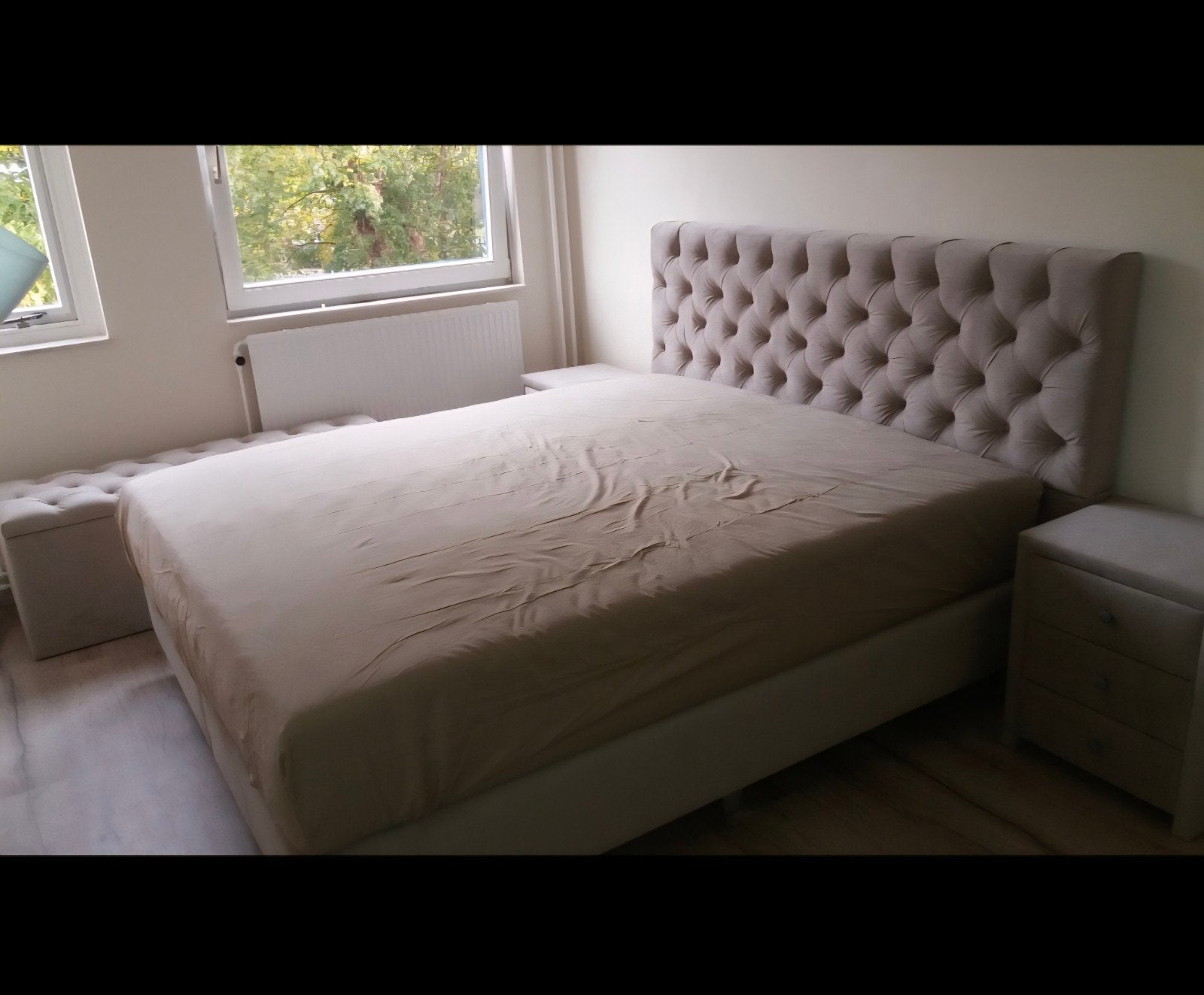 Tweepersoonsbed boxapring met gestoffeerd hoofdbord, Ophalen, Modern, Gestoffeerd, Tweepersoons, Zo goed als nieuw