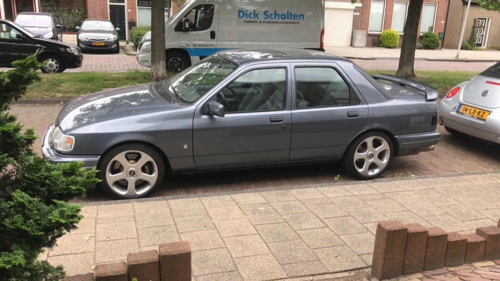 Ford Sierra 2.0 Cosworth SDN 1988 Grijs, Auto's, Ford, 1350 kg, 4 cilinders, Elektrische ramen, 610 kg
