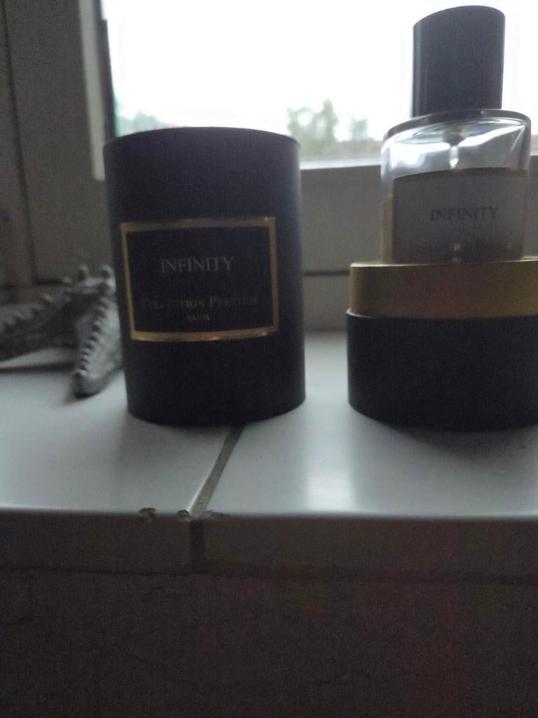 Infinity Collection Prestige Parfum en Kaars, Ophalen, Zo goed als nieuw