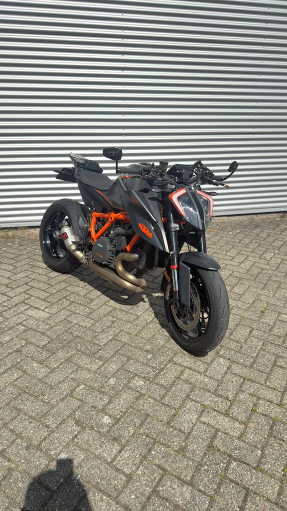 KTM Superduke 1290R 2021 12.666 km trackpack alarm, Motoren, Motoren | KTM, Particulier, Naked bike