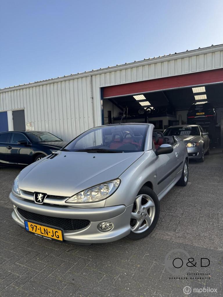 Peugeot 206 CC 1.6-16V | Automaat | Leer | Airco | Dak Goed, 4 cilinders, Cabriolet, 4 stoelen, Origineel Nederlands