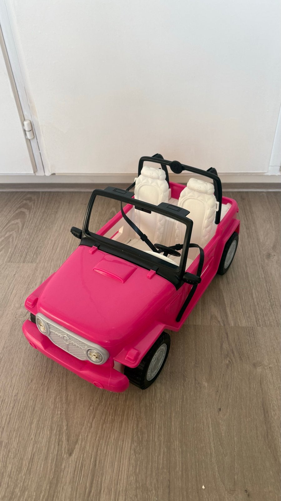 Barbie Jeep - Roze speelgoedauto voor poppen, Kinderen en Baby's, Ophalen, Gebruikt