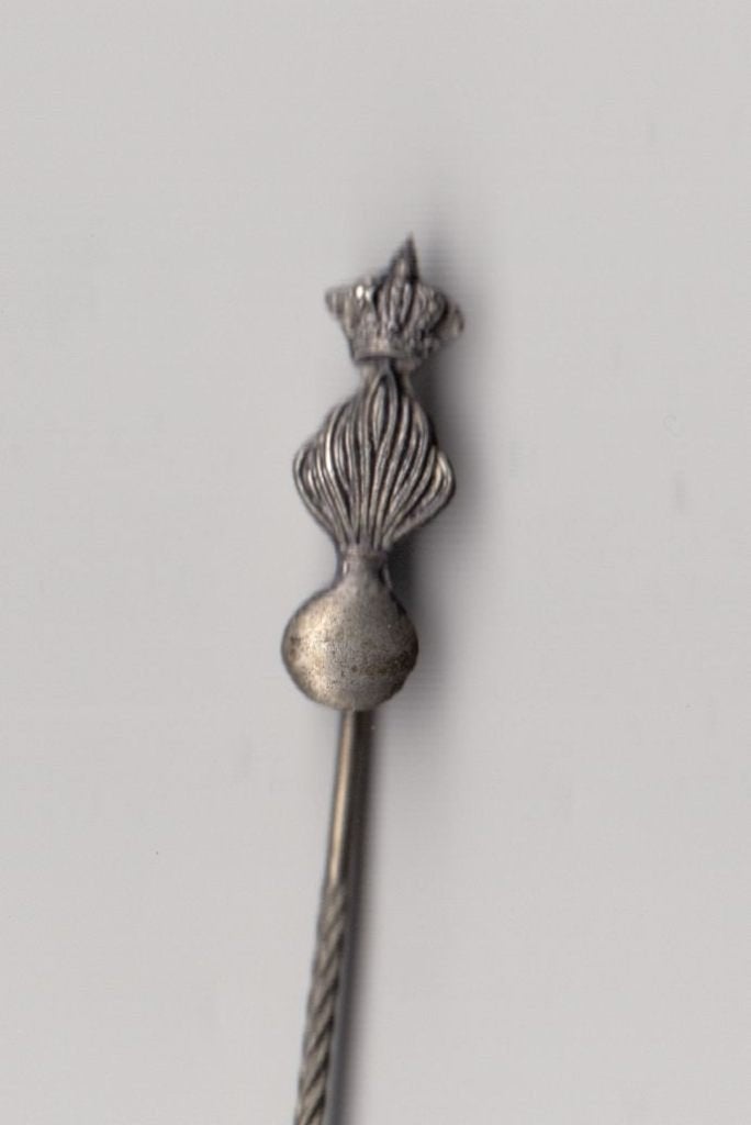 KMAR Koninklijke Marechaussee embleem B speldje, Niet vindbaar, Niet vindbaar, Marechaussee, Nederland