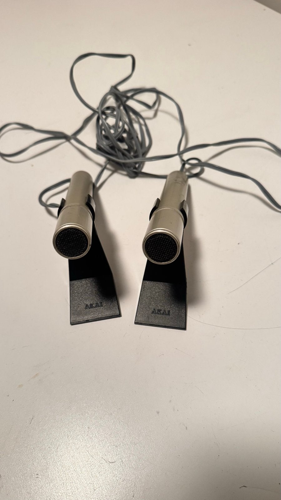 Akai Microfoons (2 stuks) met standaards, Ophalen of Verzenden, Gebruikt, Overige typen