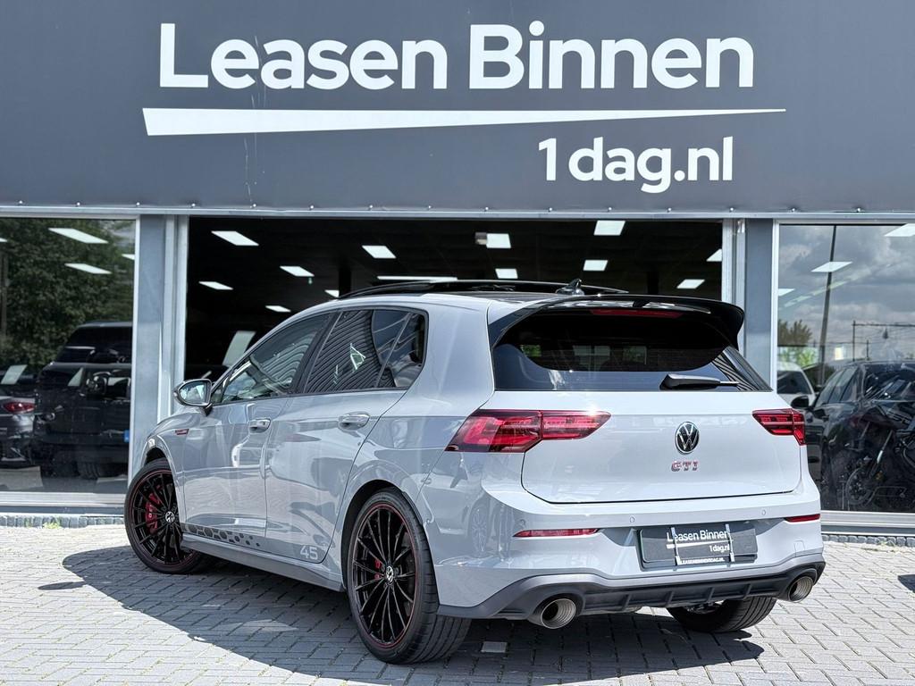 Volkswagen Golf 2.0 TSI GTI 45 EDITIE|PANO|AKRAPOVIC|HARMON, Auto's, Gebruikt, Zwart, 4 cilinders, 1984 cc