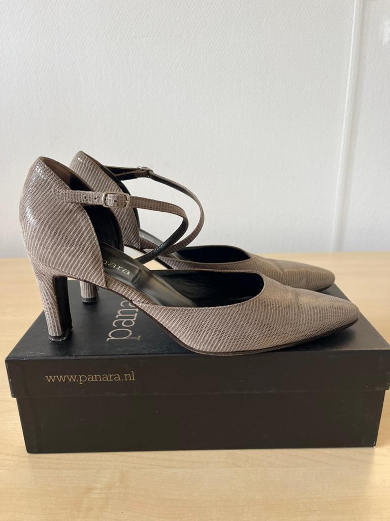 Panara 41, Pumps, Verzenden, Beige, Zo goed als nieuw