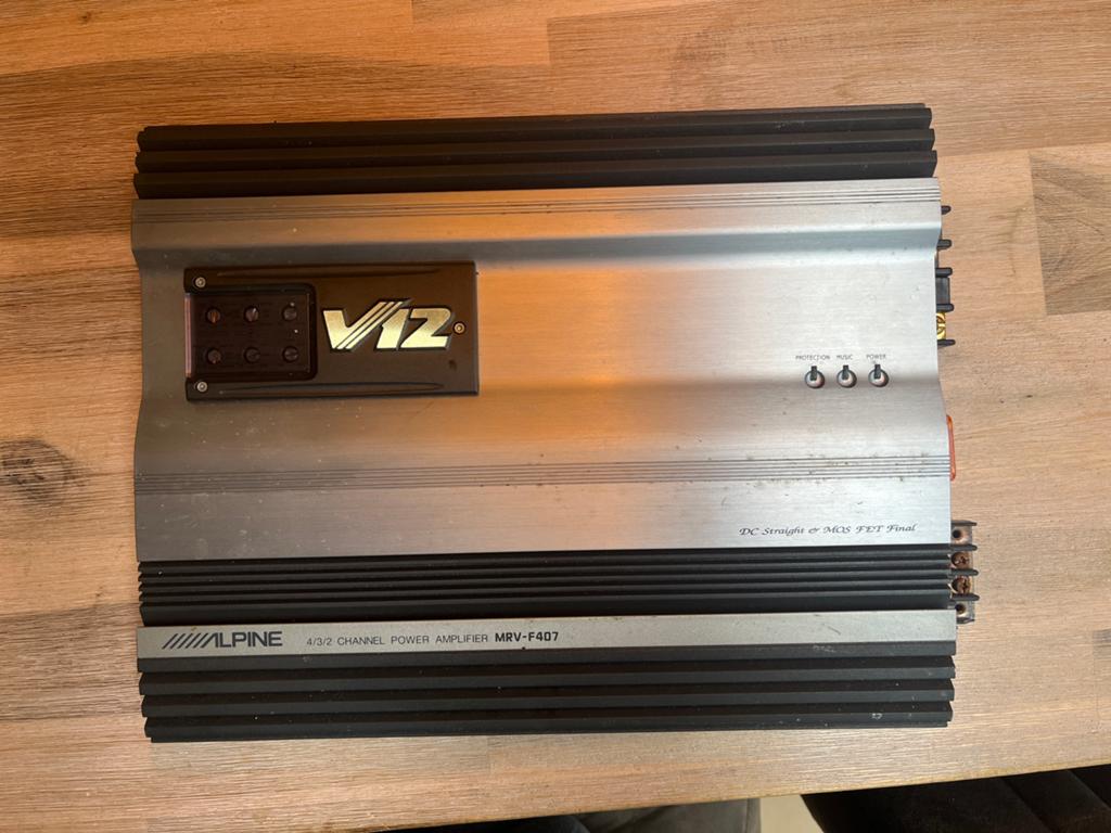 ALPINE V12 MRV-F407 audio versterker, Audio, Tv en Foto, Versterkers en Receivers, Ophalen of Verzenden, 120 watt of meer, Overige merken