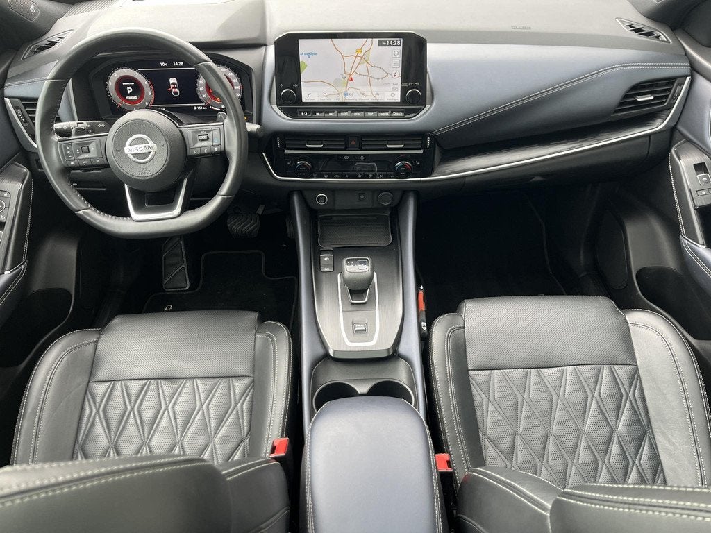 Nissan Qashqai 1.3 MHEV Xtronic Tekna Plus / Trekhaak (1.800, Auto's, Nissan, Euro 6, Qashqai, Automatische klimaatregeling, Zilver of Grijs
