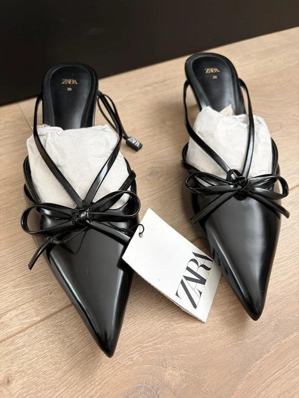 Mules sandaal zwart lage hak Zara 38 Nieuw, Kleding | Dames, Nieuw, Zara, Zwart, Sandalen of Muiltjes