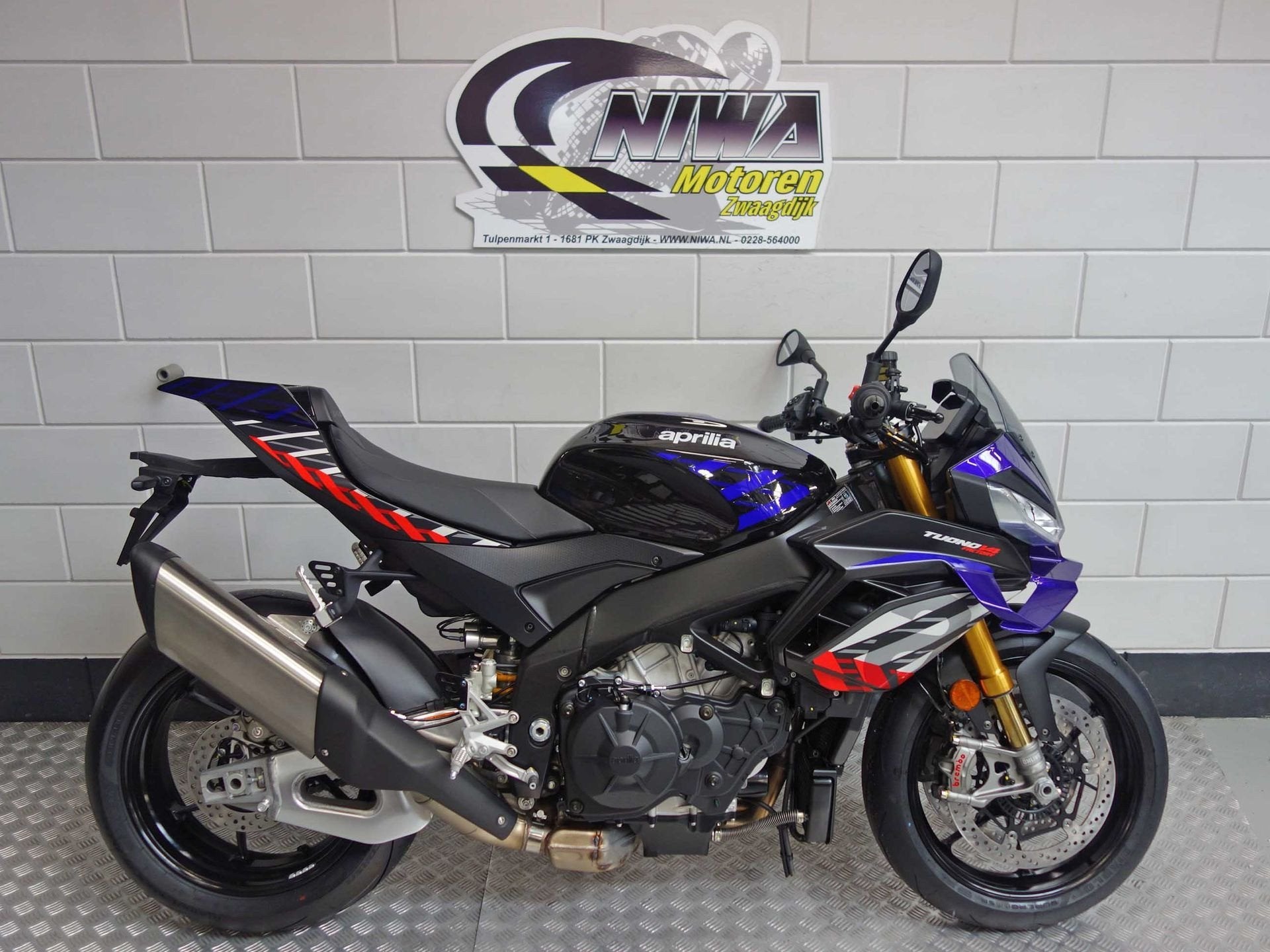 Aprilia TUONO V4 1100 Factory, Motoren, 1150 cc, Meer dan 35 kW, Naked bike, Gebruikt