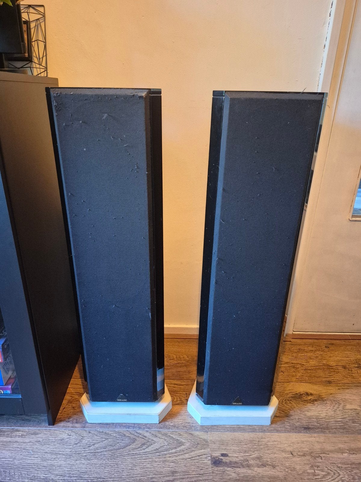 Driade 22.2 speakers, Ophalen