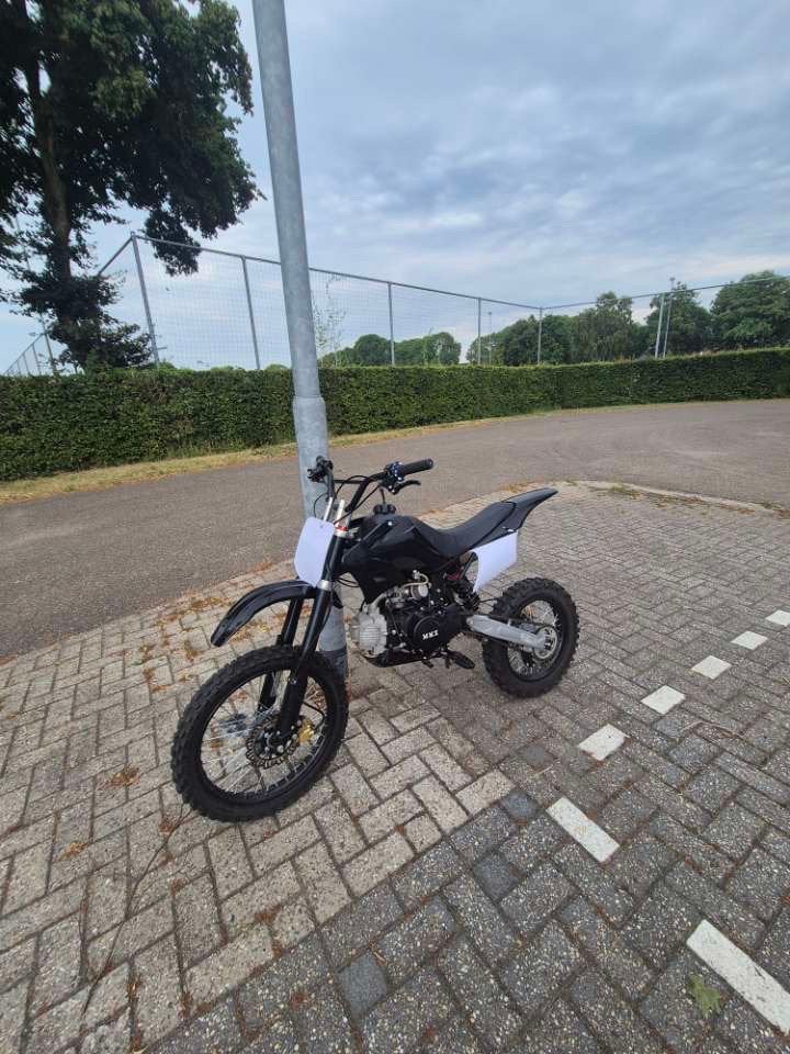 Pitbike 125cc mmx, Fietsen en Brommers, Minibikes, Midibikes en Pitbikes, Zo goed als nieuw, Pitbike, Ophalen