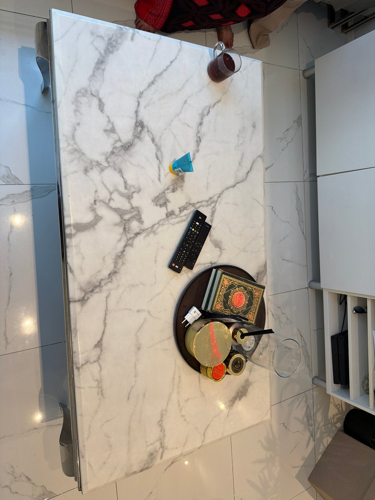 Luxe Salontafel Marmerlook met Zilveren Poten, Huis en Inrichting, Tafels | Salontafels, 100 tot 150 cm, Zo goed als nieuw, Metaal