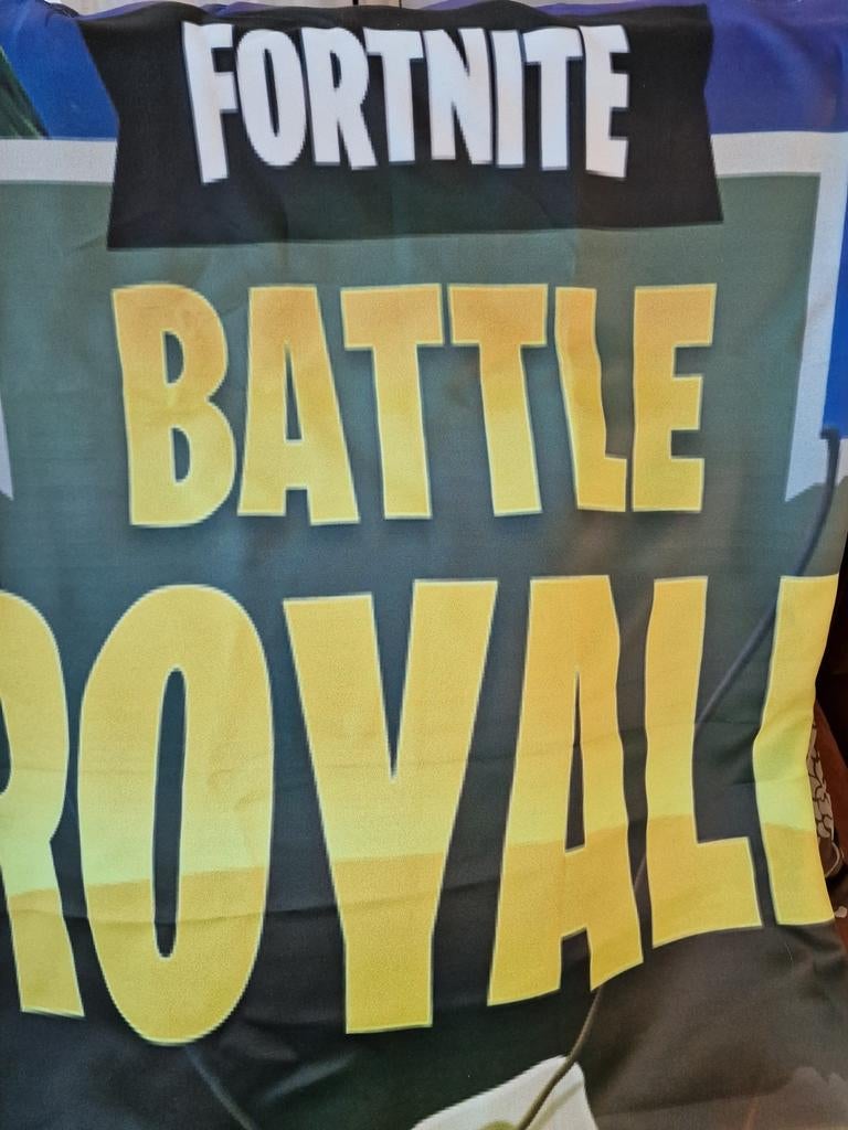 Fortnite overgordijnen., Tickets en Kaartjes, Concerten | Pop, Eén persoon