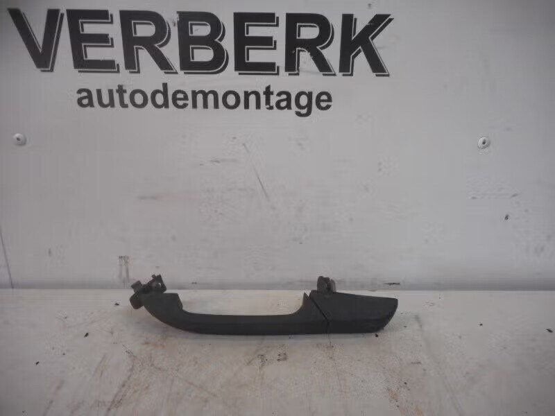 PORTIERGREEP BUITEN LINKS ACHTER Volvo 440 (01-1988/12-1996), Auto-onderdelen, Gebruikt, Deur, Info@volvocars.com, Ophalen of Verzenden