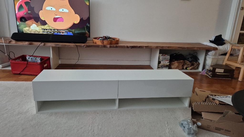 Tv kastje (zwevend), Ophalen, Overige materialen, 100 tot 150 cm, Zo goed als nieuw