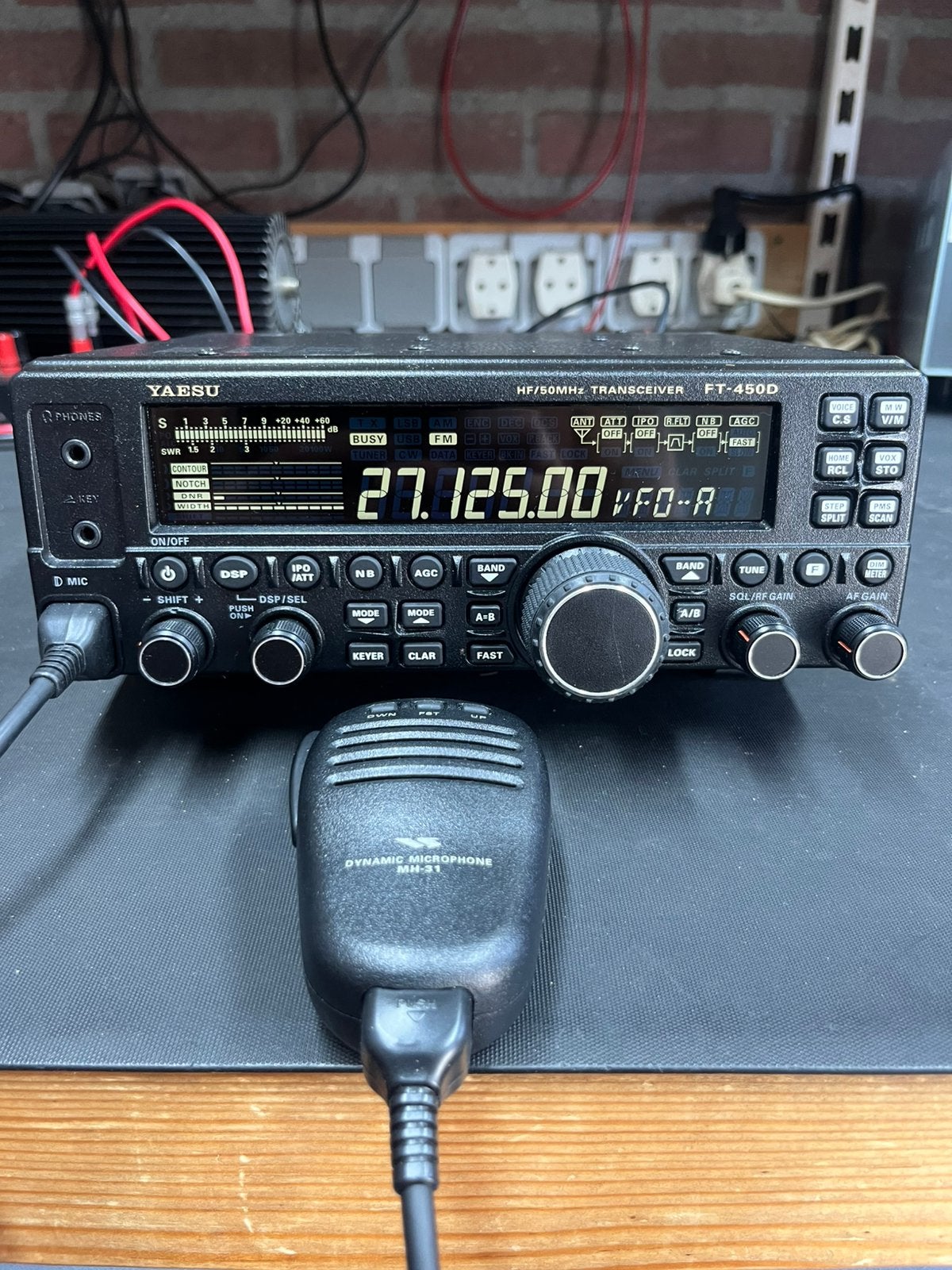 Yaesu ft 450 d, Telecommunicatie, Zenders en Ontvangers, Ophalen of Verzenden, Zo goed als nieuw