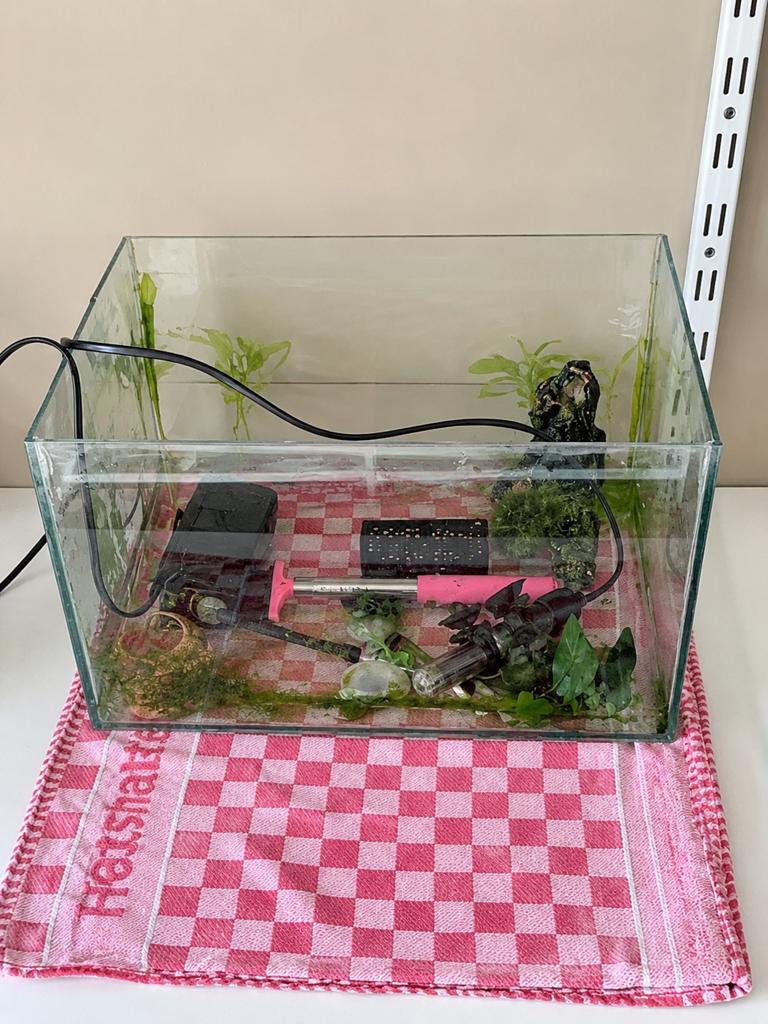 Klein aquarium, Dieren en Toebehoren, Vissen | Aquaria en Toebehoren, Ophalen of Verzenden, Zo goed als nieuw, Leeg aquarium