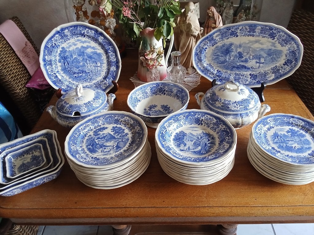 eetservies VILLEROY EN BOCH serie BURGENLAND blauw, Antiek en Kunst, Ophalen