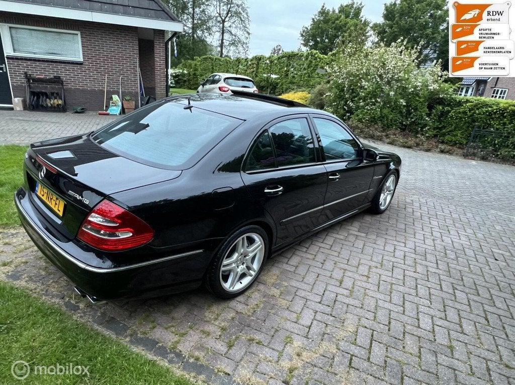 Prachtige Mercedes E-klasse AMG 55 bj 2004 Nederlandse auto!, Auto's, Mercedes-Benz, Automaat, Achterwielaandrijving, Gebruikt