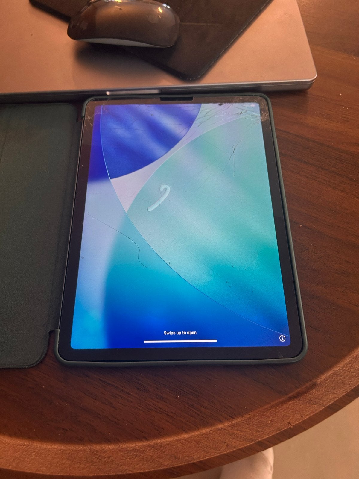 Apple iPad Air 4 - Scherm kapot, gaat wel aan