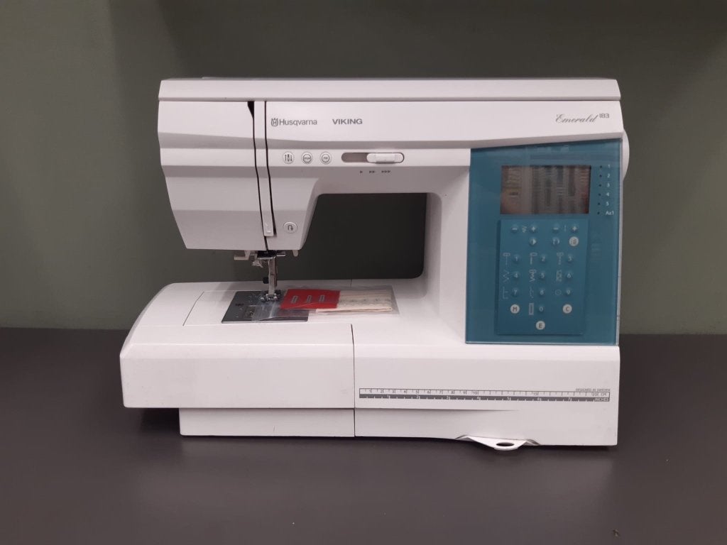 Husqvarna Emerald 183, Ophalen of Verzenden, Gebruikt, Naaimachine, Husqvarna