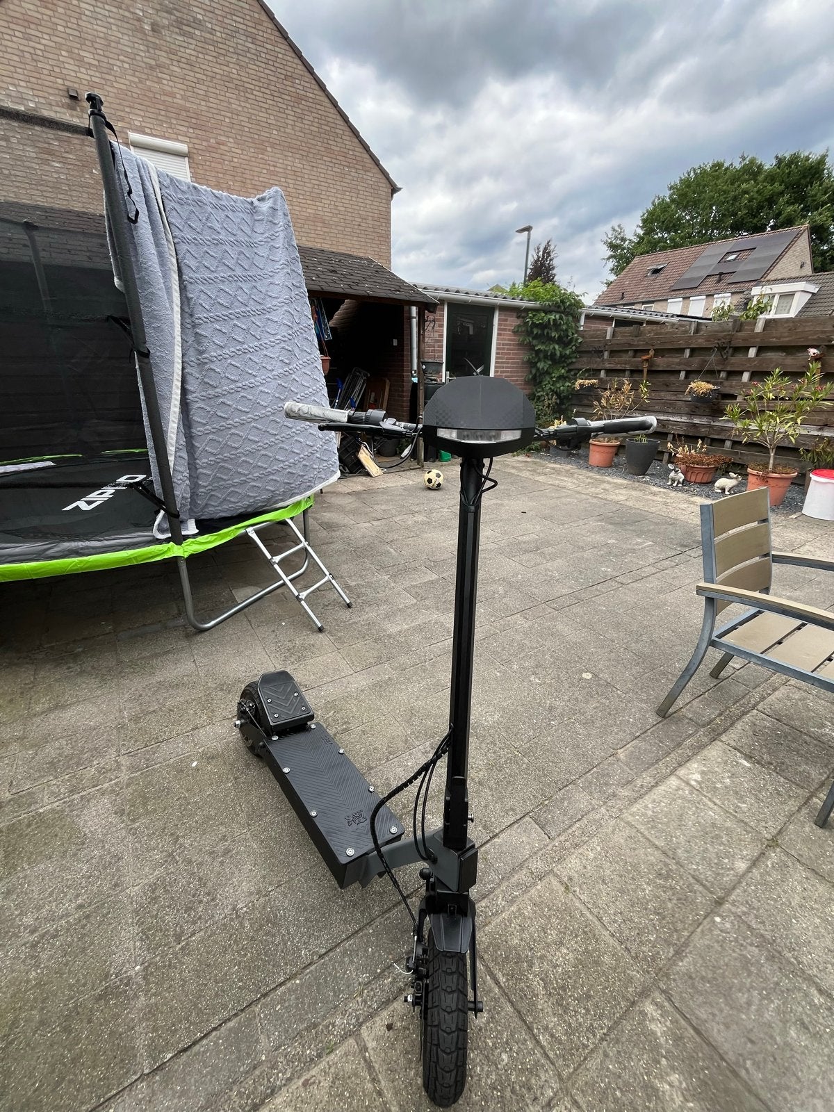 Custom G2 E-step - 50 km/u - Zwart - Nieuwe remschijf nodig, Fietsen en Brommers, Steps, Ophalen, Gebruikt, Elektrische step (E-scooter)