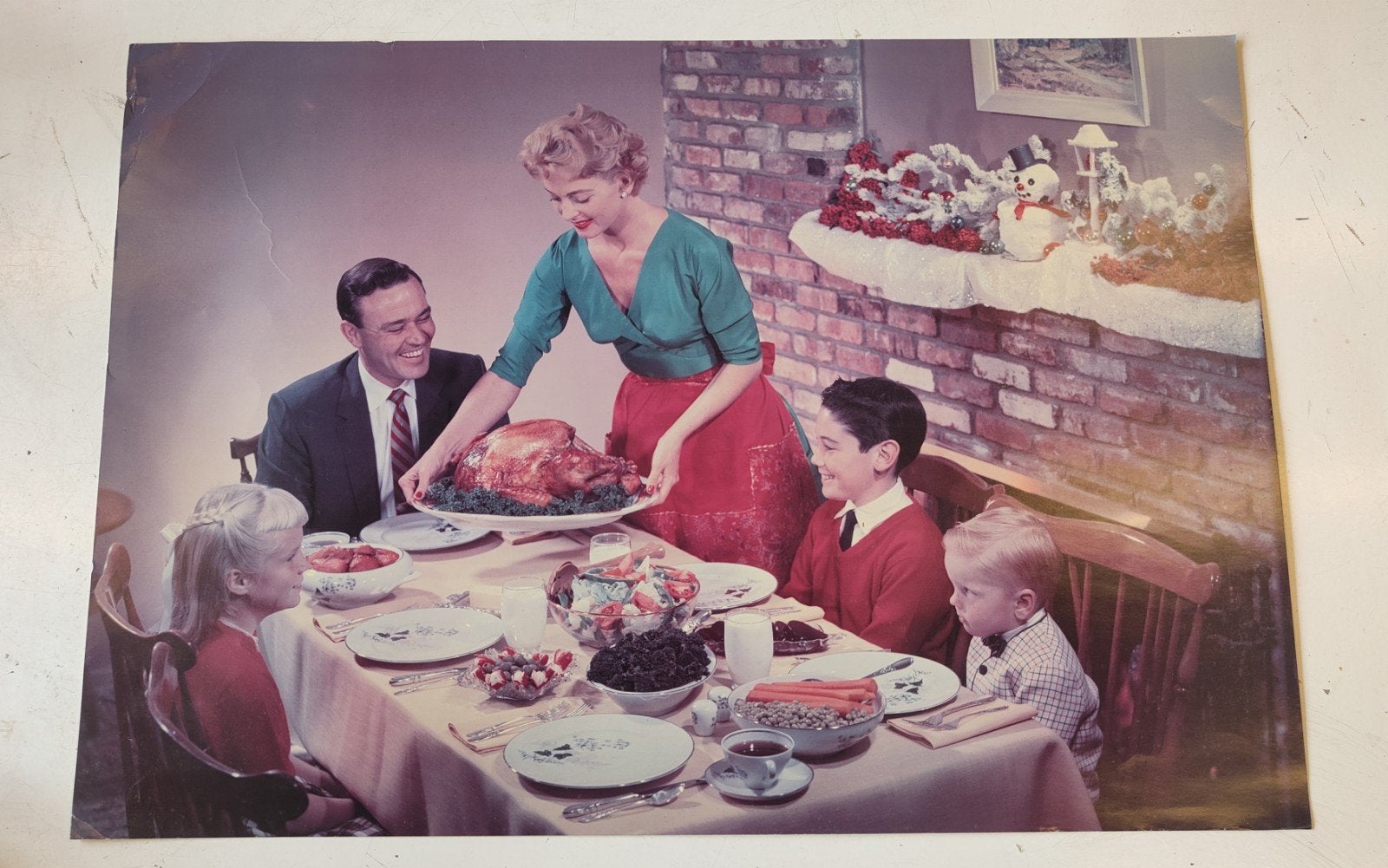 Vintage Kerst Familie Diner poster - Jaren '50/60, Verzamelen, Gebruikt, Foto, Ophalen of Verzenden, 1940 tot 1960