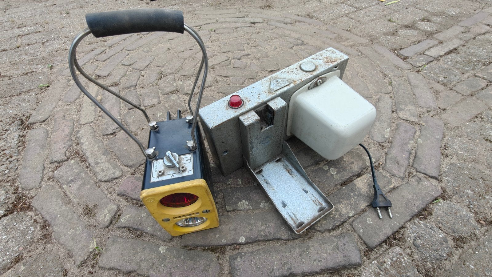 Vintage Spoorweg Seinlamp met Oplaadstation, Ophalen of Verzenden