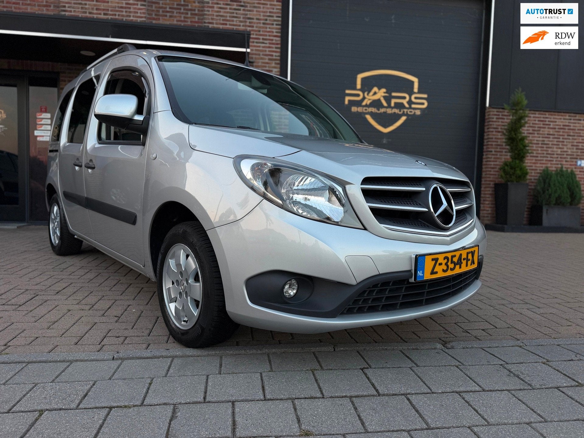 Mercedes-Benz Citan 112 Ambiente Automaat Airco Elk.Ramen Cr, Auto's, Stof, Gebruikt, Automatische klimaatregeling, 114 pk