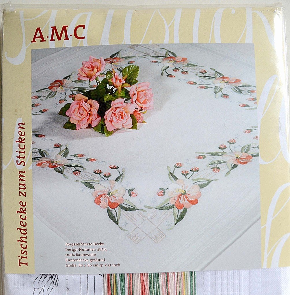 Compleet A.M.C. Borduurpakket Tafelkleed 48514, Ophalen of Verzenden, Nieuw, Handborduren, Borduurpakket