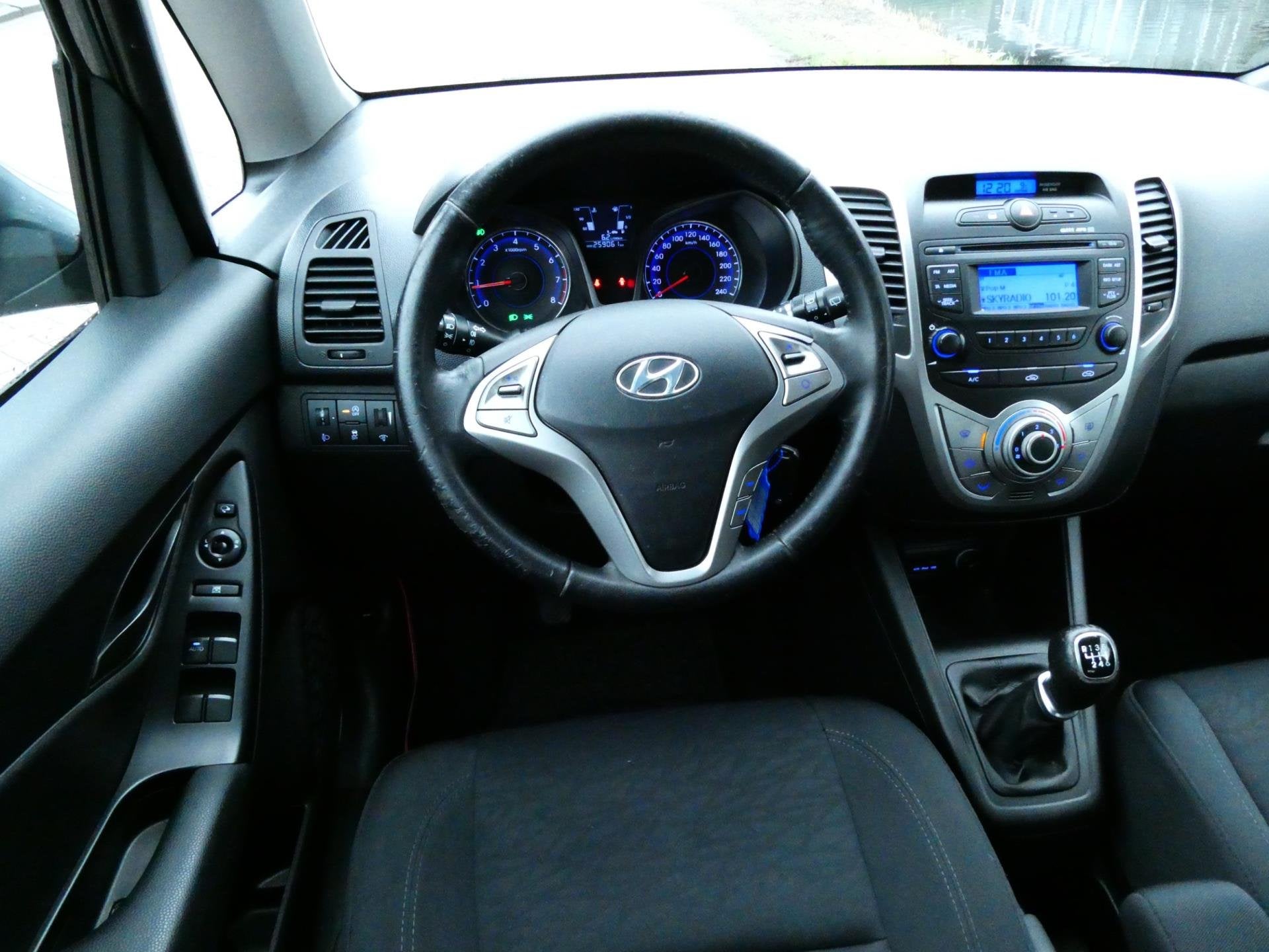 Hyundai Ix20 1.6i i-Motion 125pk Airco Trekhaak 1300kg. Hist, Auto's, Voorwielaandrijving, Euro 5, Gebruikt, 1591 cc