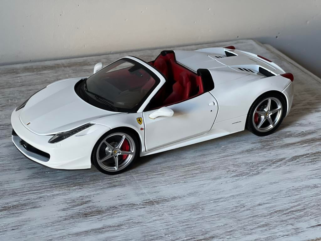 Ferrari 458 Spider White 1:18 Hotwheels Elite, Ophalen of Verzenden, Zo goed als nieuw, Auto, Hot Wheels